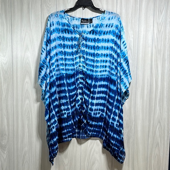 Stylish Blue Tie-Dye Tunic by Myra Bag - Picture 1 of 12